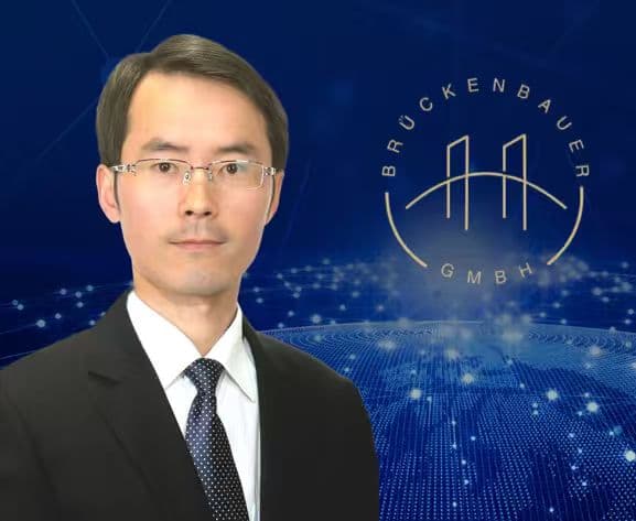 Mr. Iponey HUANG 丨MBA